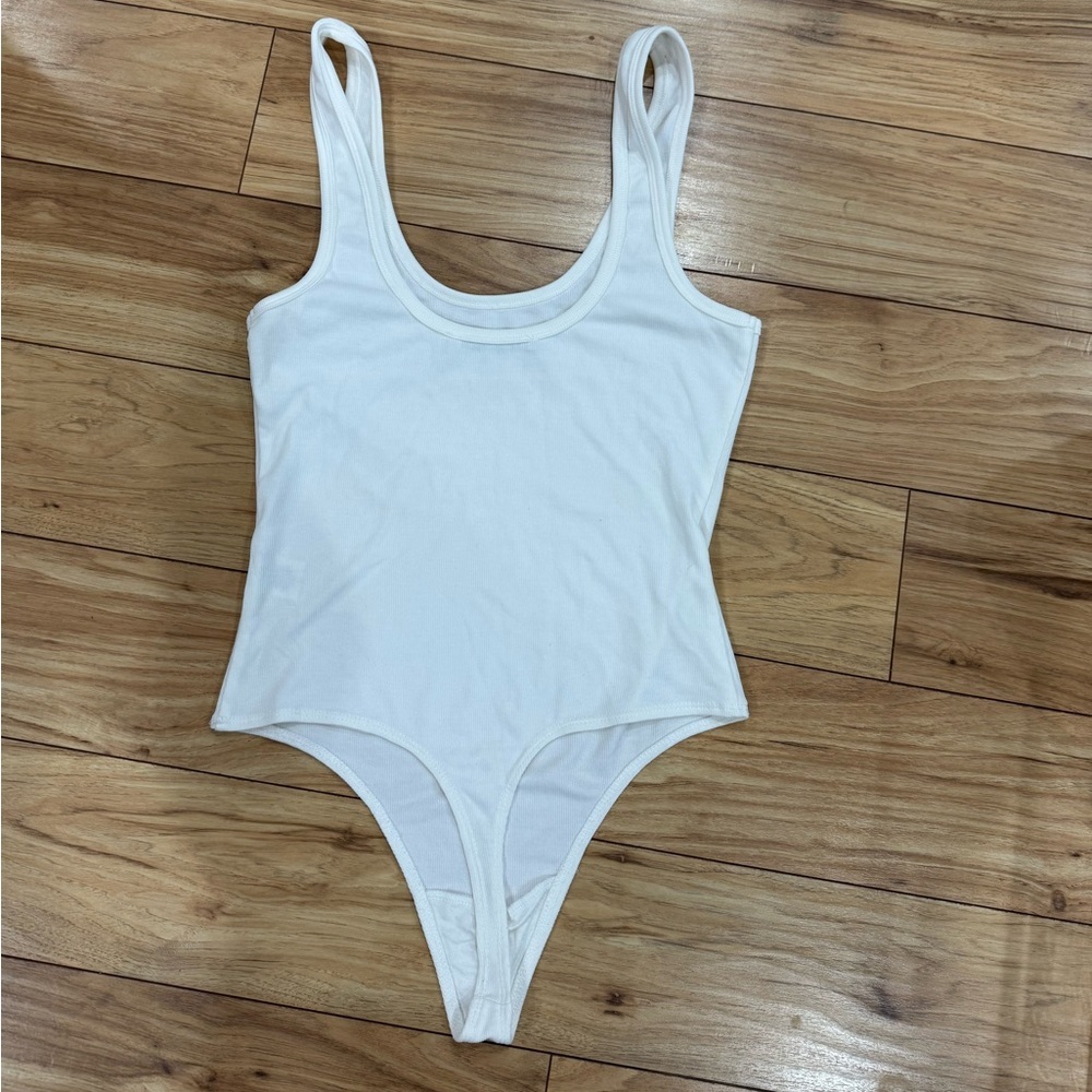 White Ribbed Body suit - Picture 2 of 3